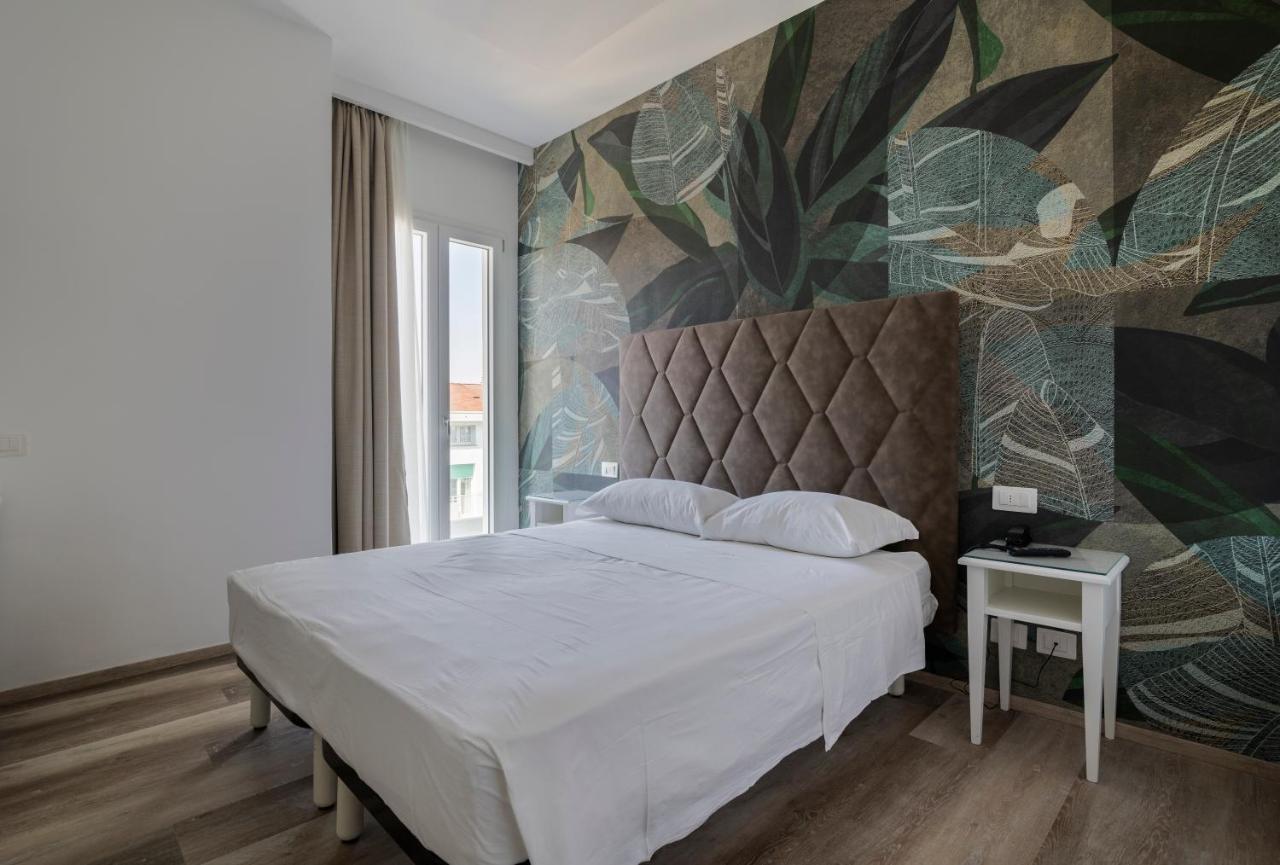 Hotel President Lido di Jesolo Bagian luar foto