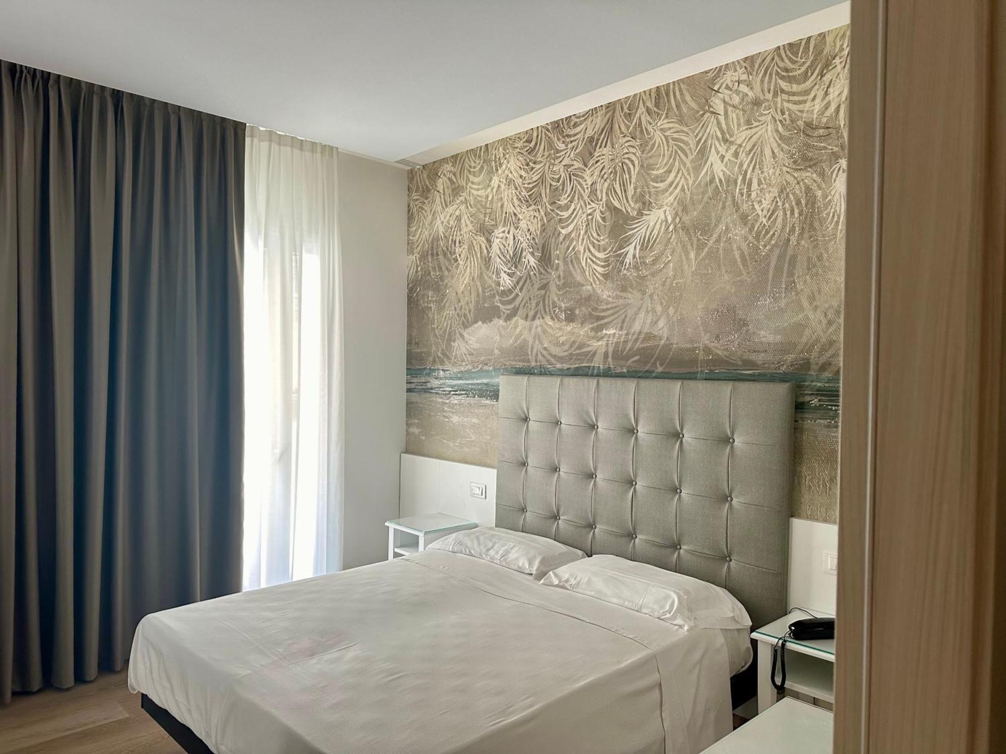 Hotel President Lido di Jesolo Bagian luar foto