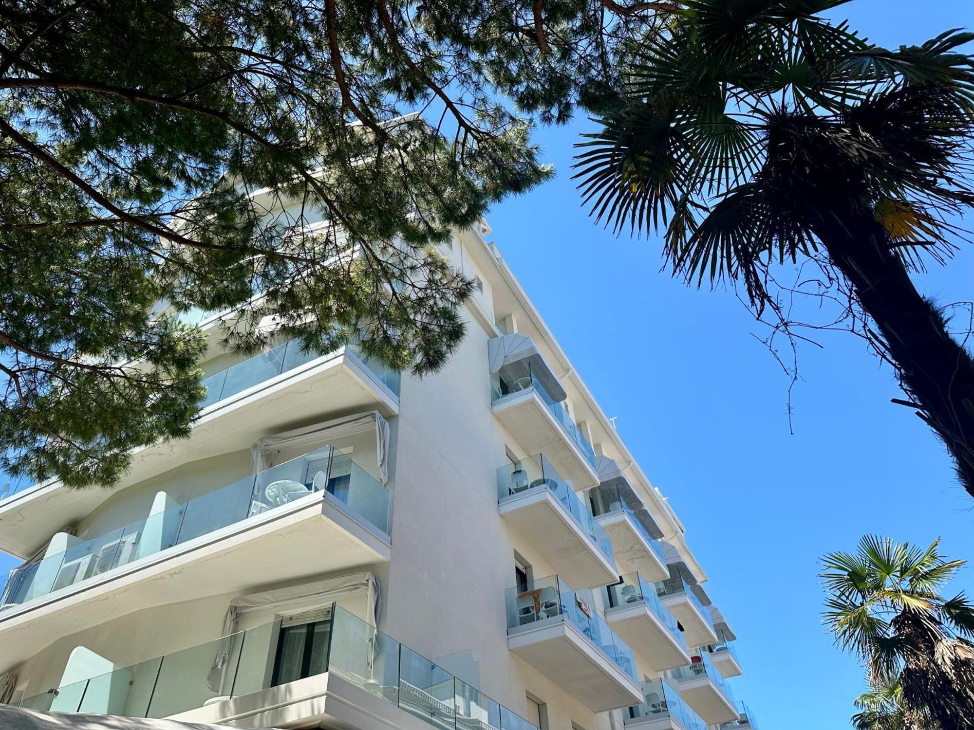 Hotel President Lido di Jesolo Bagian luar foto