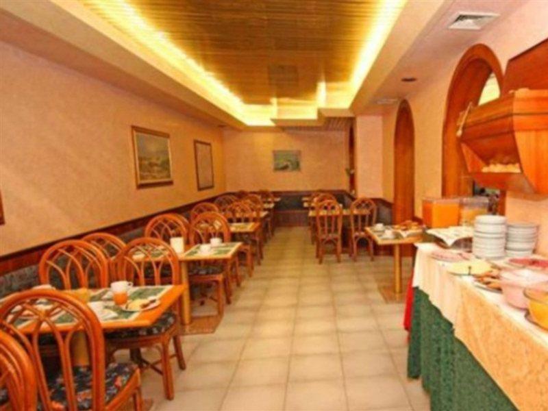 Hotel President Lido di Jesolo Bagian luar foto